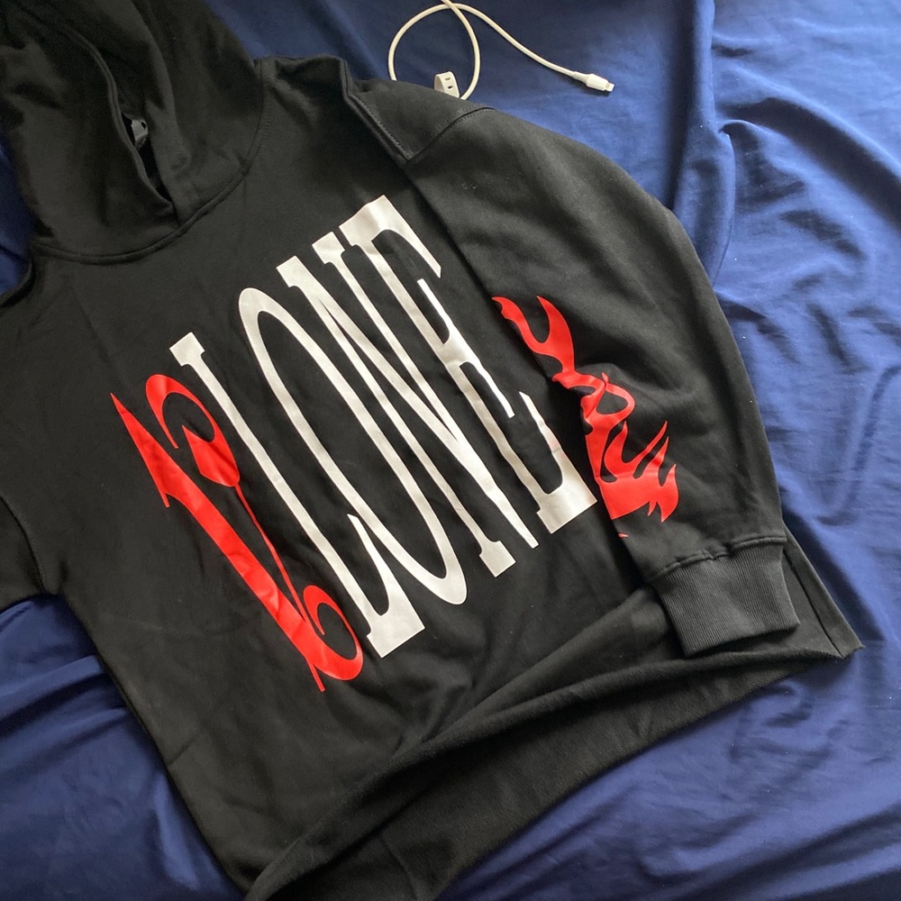 - Vlone palm angels collab (authentic)